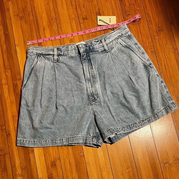 NWT Agolde Becker Shorts in Rotate Size 32 - Picture 14 of 15